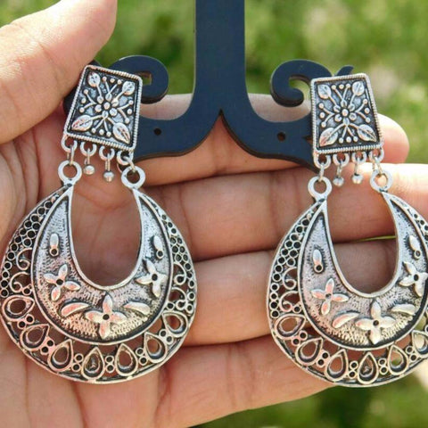 Simple Oxidised Earring