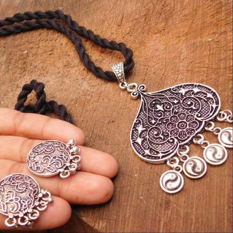 Yin Yang Dori Thread Pendant With Matching Earrings