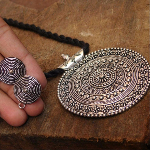 Nayanthara Dori Necklace With Matching Earrings
