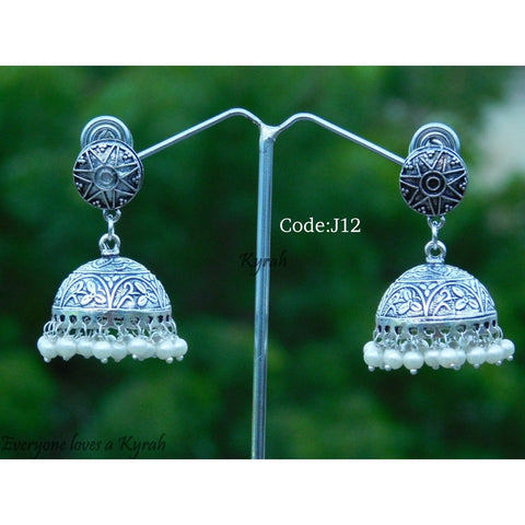 Pretty Embossed Jhumka
