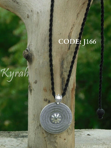 Long Thread Round Pendant