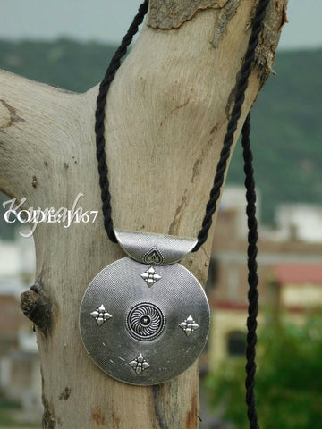 Long Thread Pendant