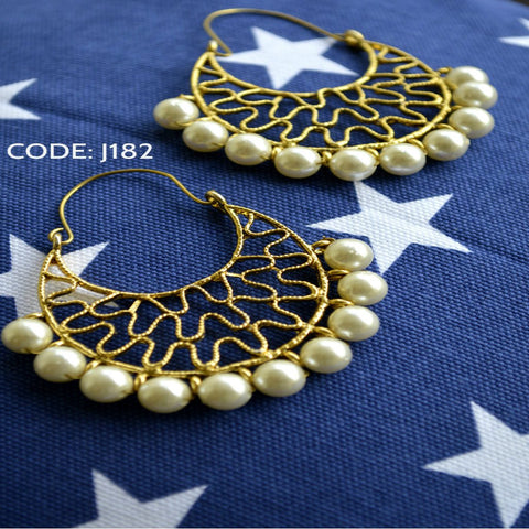 Intricate Design Pearl Earring