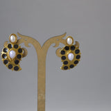 Traditional Manga Stone Earring