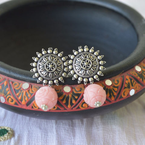 Trendy German Silver Stud