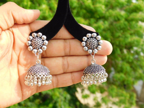 Poo Jhumka