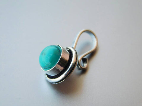 Turquoise Pressing Style Nose Pin