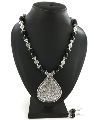 Black Beaded Ganesha Pendant With Earrings