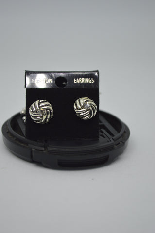 Small Stud S25