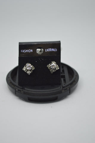 Small Stud S31