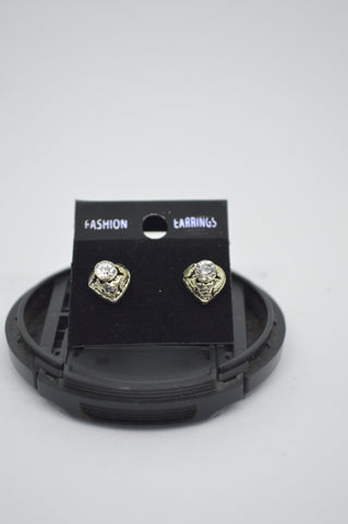 Small Stud S37