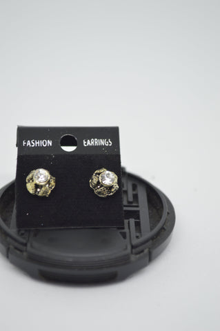 Small Stud S38