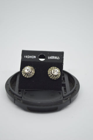 Small Stud S39