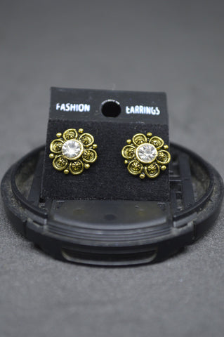 Small Stud S42