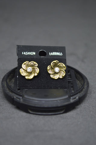 Small Stud S44
