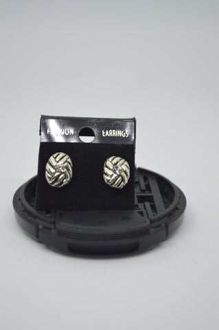 Small Stud S7